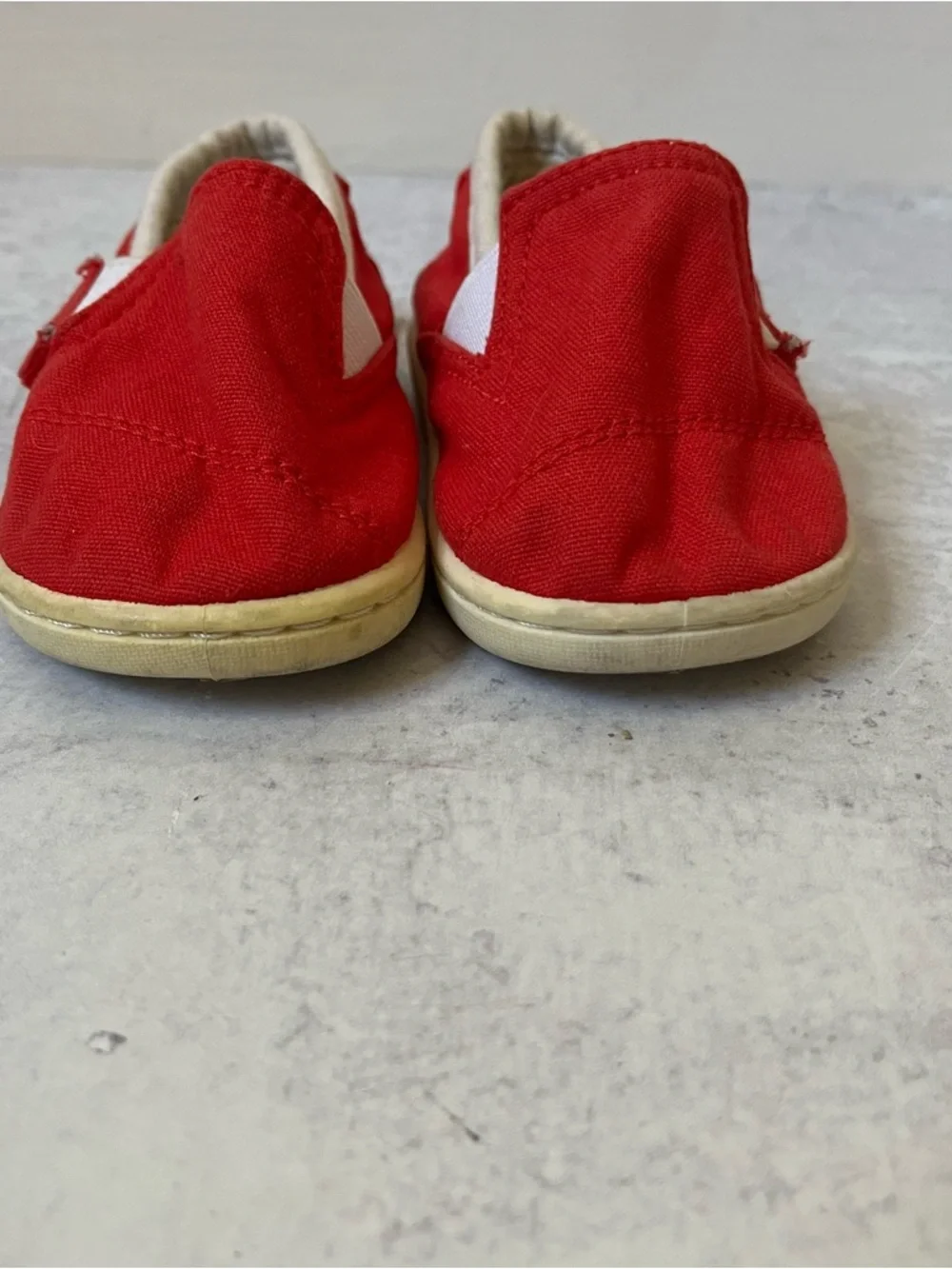 Kids TOMS Classic Shoes Red 4 Unisex
